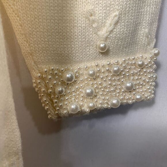 Vintage Pearl Cream Sweater - Picture 8 of 14